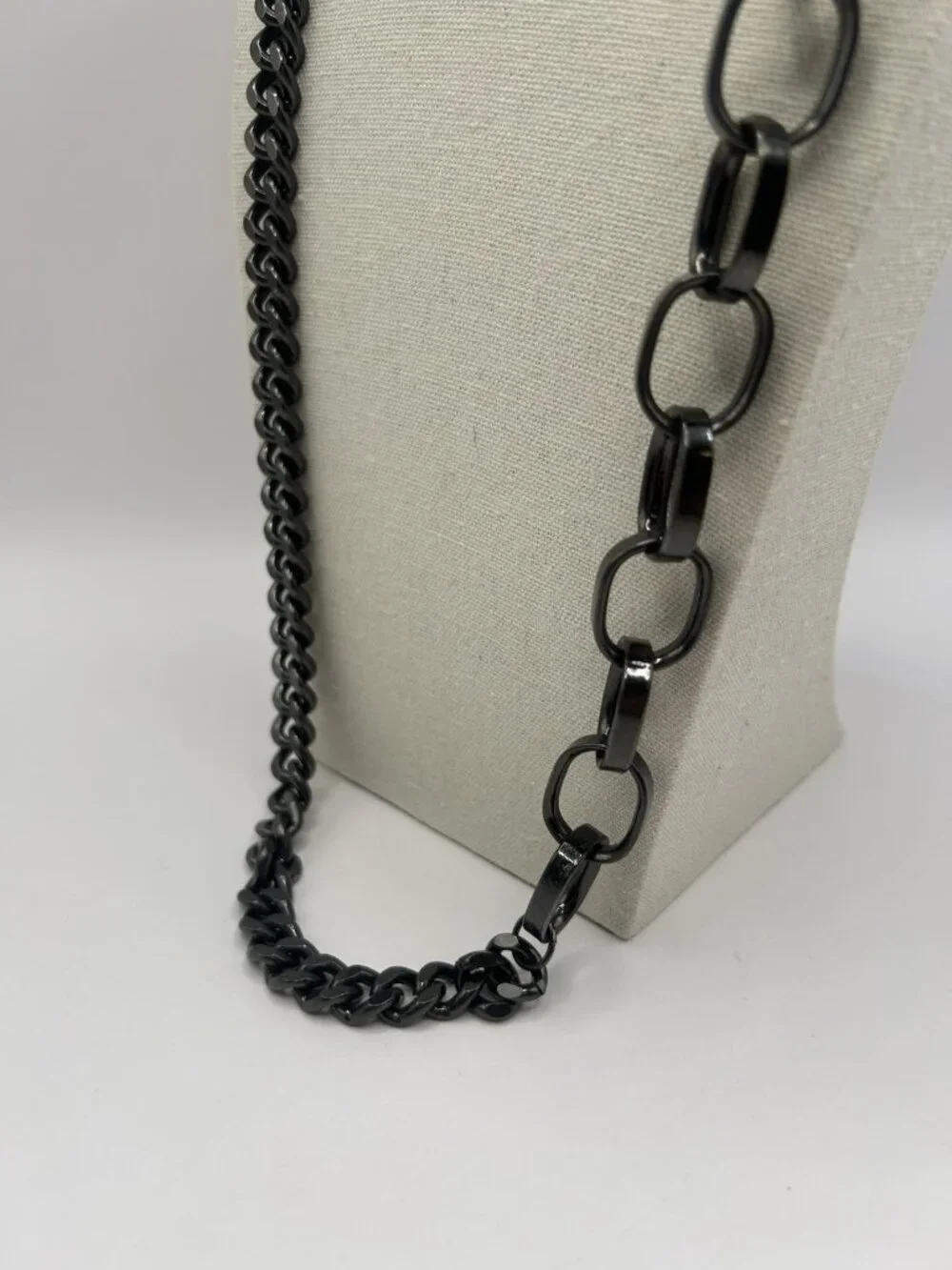 Vintage Black Gunmetal Mixed Link Chain Necklace Toggle Clasp Statement Necklace - Picture 5 of 16